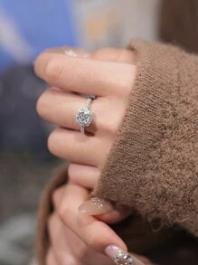 1 Peça Anel de Noivado de Moissanite de Alta Qualidade com 0,5/1/2 Quilates, Brilhante Perfeitamente, em Prata Esterlina 925, Elegante Anel de Casamento para Mulheres, Adequado para Propostas e Ocasiões Especiais