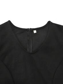 Solid Color V-Neck Waist Cinch Skinny Jumpsuit With Belt