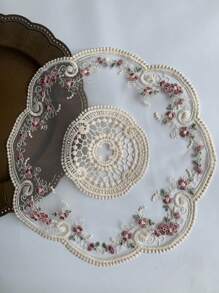 1pc French Lace Tablecloth, Sophisticated And Atmospheric Dining Mat Household Decor