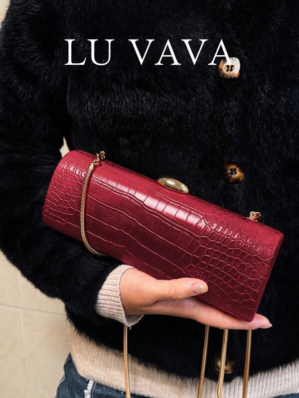 حقيبة طويلة بشكل رغيف، مكون من مادة جلد التمساح الصناعي PU ذات لون أحمر تبغي أنيق وجذاب. حقيبة مسائية بلون بوردوكس مزينة بأزرار ذهبية. مناسبة للسفر اليومي للمرأة، التسوق، مناسبات العشاء والزفاف. هدية مثالية لعيد الحب للمرأة