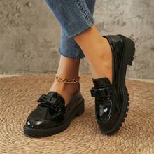 2025 New Style Versatile Anti-Slip Durable Breathable Glossy Women Loafers - Black - View 1