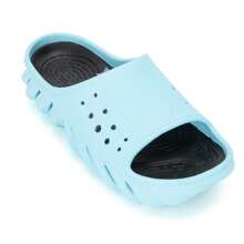 Crocs Zapatillas deportivas con suela gruesa y de moda, pantuflas unisex - azul ártico - Ver 3
