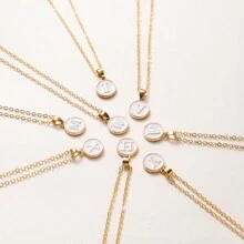 1pc Initial Letter A-Z Pendant Necklace, Gold Color Disc Charm Necklace, Suitable For Birthday, Mother's Day, Valentine's Day, Daily Wear Valentines,Mom,Mother,Mother's Day,Gift