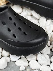New Autumn And Winter Women's Fashionable Hollow Clogs Shoes, Comfortable Non-Slip Work Shoes, Breathable Casual EVA Slippers Suitable For Outdoor Activities
