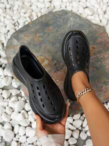 New Autumn And Winter Women's Fashionable Hollow Clogs Shoes, Comfortable Non-Slip Work Shoes, Breathable Casual EVA Slippers Suitable For Outdoor Activities