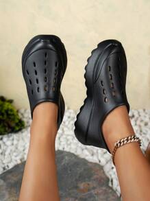New Autumn And Winter Women's Fashionable Hollow Clogs Shoes, Comfortable Non-Slip Work Shoes, Breathable Casual EVA Slippers Suitable For Outdoor Activities