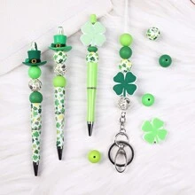 56 件圣帕特里克节主题硅胶珠套装，三叶草和帽子印花珠和圆珠，DIY 珠宝、派对、笔饰、手链、项链和工艺品的时尚配饰 - 綠色 - 查看 5