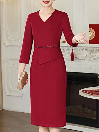 酒红色V领七分袖中长连衣裙，优雅女装，时尚母亲节、婚礼派对、奢华晚礼服，经典闪亮水钻设计，后开衩下摆，适合春秋冬季节，是圣诞夜/感恩节/圣诞节/中国新年/除夕夜的理想之选，也适合婚礼/派对/生日/礼物/节日/各种场合/订婚/庆典/社交/正式晚宴。