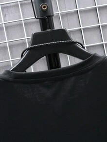 1 chiếc áo thun đen tùy chỉnh, phong cách tối giản, thường ngày, màu trơn, in họa tiết "Local Boy" phối màu không đều, tay ngắn, chất liệu dệt kim. - màu đen - Xem 6