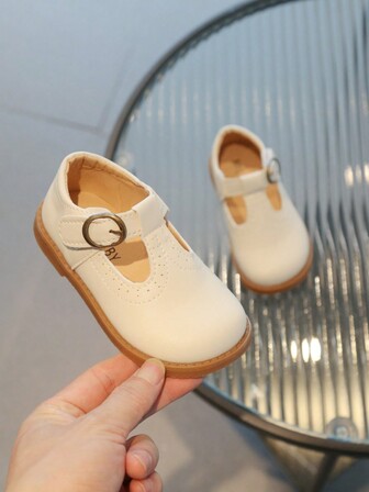 1 Pair Girls Plain Color Embossed PU Leather Flat Round Toe Retro Casual Shoes, Breathable & Comfortable, Suitable For School, Party, Spring/Summer