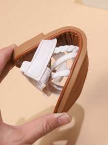 1 双幼儿/小女孩平底凉鞋，带闪亮珍珠和蝴蝶装饰，PU 可调节带子，圆头，防滑，时尚可爱的罗马风格凉鞋，适合 3-15 岁女孩，春/秋季，日常/派对/旅行穿着