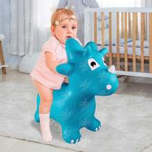 GRUPO CARNAVALLIA Montable Inflable Brinca Luz y Sonido Dinosaurio Triceratops - Verde Aqua - Ver 4