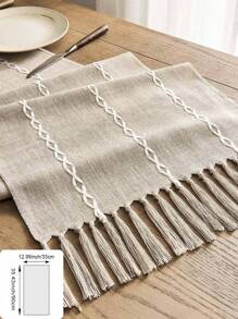 1 pezzo Tovaglia intrecciata in stile bohémien retrò, con nappe fatte a mano e frange annodate, disegno a righe avorio/verde/blu grigio/crema, adatta come copritavolo per caffè o pranzo o come copriletto, adatta per decorare tavoli da banco, matrimoni e festività di campagna,ageli per docciasposa.