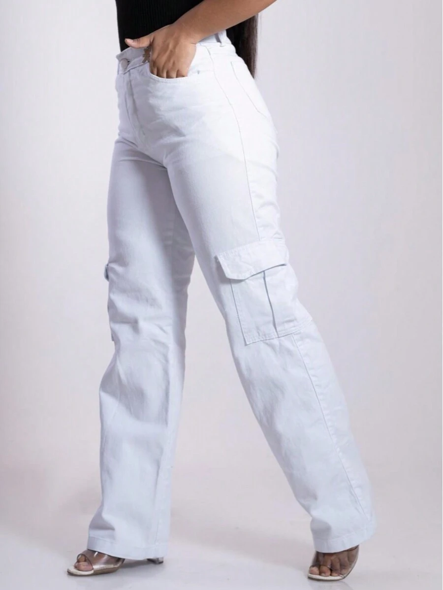 Calça Cargo Branca Jeans Fino Leve Feminina Com Bolsos Laterais Denim