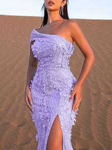 Faeriesty Elegantes Abendkleid mit floraler Stickerei, Schlitz und Perlenverzierung, geeignet für Hochzeiten und formelle Anlässe - Violett - Übersicht 6
