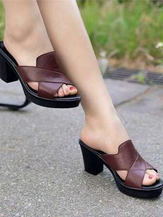 女士时尚红色交叉高跟凉鞋，女士户外休闲一脚蹬拖鞋