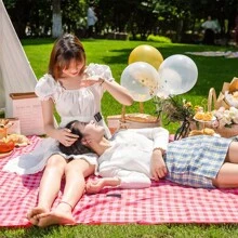 1Pc Large Plastic Thin Waterproof & Sandproof Picnic Mat, Outdoor Blanket - Perfect For Camping, Family & Friends Outings!