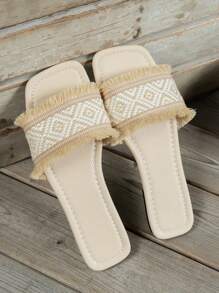 Fashion Women's Flat Open Toe Slippers, Versatile Ladies Sandals, Spring/Summer New Arrival - White - View 5