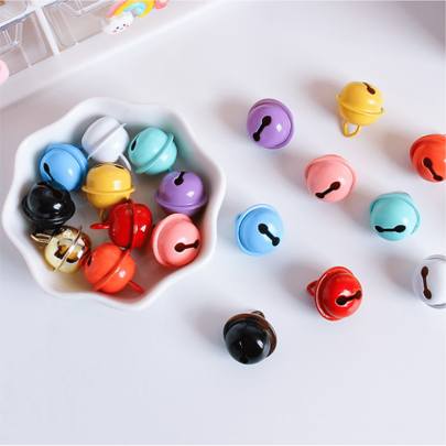300 Pcs Random Small Bell Decorations, Valentine's Day, Party Decorations, And Pet Bells To Avoid Getting Lost. Metal Painted Bells Can Be Used As Decorations For Jewelry, Bracelets, Necklaces, Earrings, Etc. To Enhance The Beauty Of Jewelry.,Women Valentine Gift Birthday Boyfriend Girlfriend, Christmas Gift Room Decor