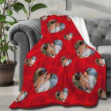 1pc Gepersonaliseerde Valentijnsdag Hart Print Deken, Zachte Flanellen Deken, Warme En Gezellige Deken, Memorabele Moment Herinneringsdeken, Verjaardagscadeau, Kerstcadeau, Cadeau Voor Familie En Vrienden, Geschikt Voor Slaapkamer, Kantoor, Bed, Bank, Fauteuil, Gebruikt Voor Dutje, Kamperen, Reizen