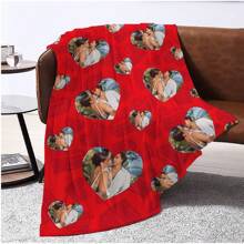 1pc Gepersonaliseerde Valentijnsdag Hart Print Deken, Zachte Flanellen Deken, Warme En Gezellige Deken, Memorabele Moment Herinneringsdeken, Verjaardagscadeau, Kerstcadeau, Cadeau Voor Familie En Vrienden, Geschikt Voor Slaapkamer, Kantoor, Bed, Bank, Fauteuil, Gebruikt Voor Dutje, Kamperen, Reizen