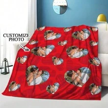 1pc Gepersonaliseerde Valentijnsdag Hart Print Deken, Zachte Flanellen Deken, Warme En Gezellige Deken, Memorabele Moment Herinneringsdeken, Verjaardagscadeau, Kerstcadeau, Cadeau Voor Familie En Vrienden, Geschikt Voor Slaapkamer, Kantoor, Bed, Bank, Fauteuil, Gebruikt Voor Dutje, Kamperen, Reizen