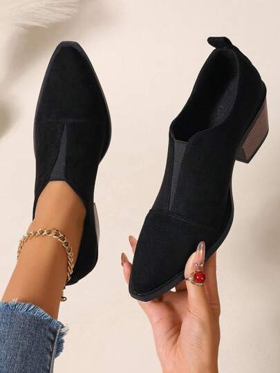 复古英伦风黑色高跟鞋，大码，弹性设计，尖头粗跟，适合春秋季节，优雅百搭，乐福鞋