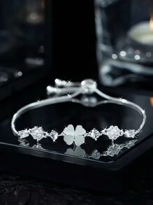Sterling Silber Katzenauge Stein Herz-förmiger Kleeblatt Armband für Frauen, light Luxury, Nische Blumen Handschmuck, ziehbar und verstellbar Valentinstag