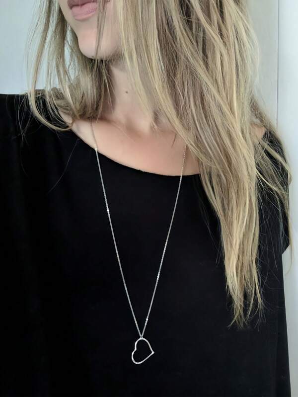 1pc Minimalist Geometry Hollow Love Pendantry Silver Long Necklace For Women Simple Silver Sweater Chain For Girls Charm Fall/Winter Jewelry For Women