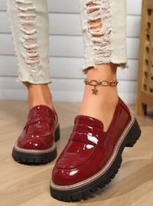 Women's Fashionable Versatile Shiny Platform Loafers - Burgundy - View 2