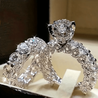 2 set Eleganta förlovningsringar med rund zirkonsten, lysande ringar för kvinnor bröllop, förlovningsfestdekoration, romantisk och lyxig symbol