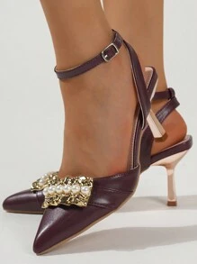 كعب عالي أنيق مزخرف باللؤلؤ باللون البرغندي ذو تصميم كلاسيكي للنساء ، حذاء كعب مدبب عصري لحفلات الزفاف أو السهرات مزود بحزام كاحل'