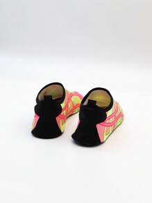 2025 Dames Strandschoenen, Antislip, Anti-Zand, Anti-Kras, Sneldrogend, Buiten Amfibie, Geschikt Voor Indoor Fitness, Hardlopen, Touwtjespringen, Aerobics, Yoga, Vloersokken, Snorkelen, Raften, Zwemmen