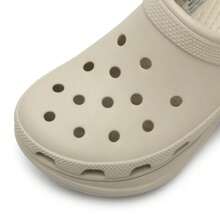 Crocs 女士时尚休闲运动凉鞋、沙滩鞋、水鞋、透气拖鞋 206302-2Y2 - 骨白色 - 查看 9