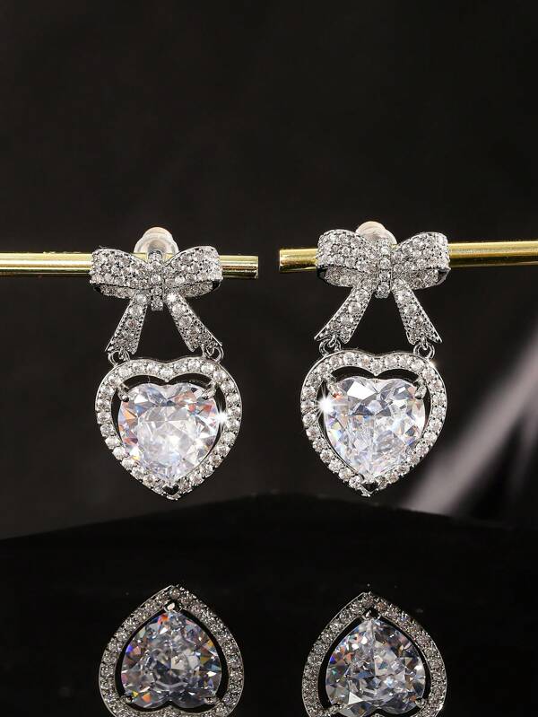 1 par de pendientes de mariposa de circonita de alta calidad, adecuados para el uso diario de las mujeres