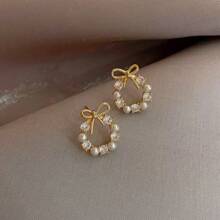 1 Pair Golden Bowknot Faux Pearl Decor Elegant Round Design Bridal Earrings Valentines