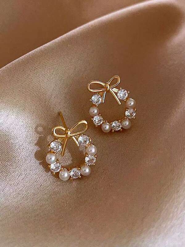 1 Pair Elegant Petite Butterfly Rhinestone O-Shape Stud Earrings