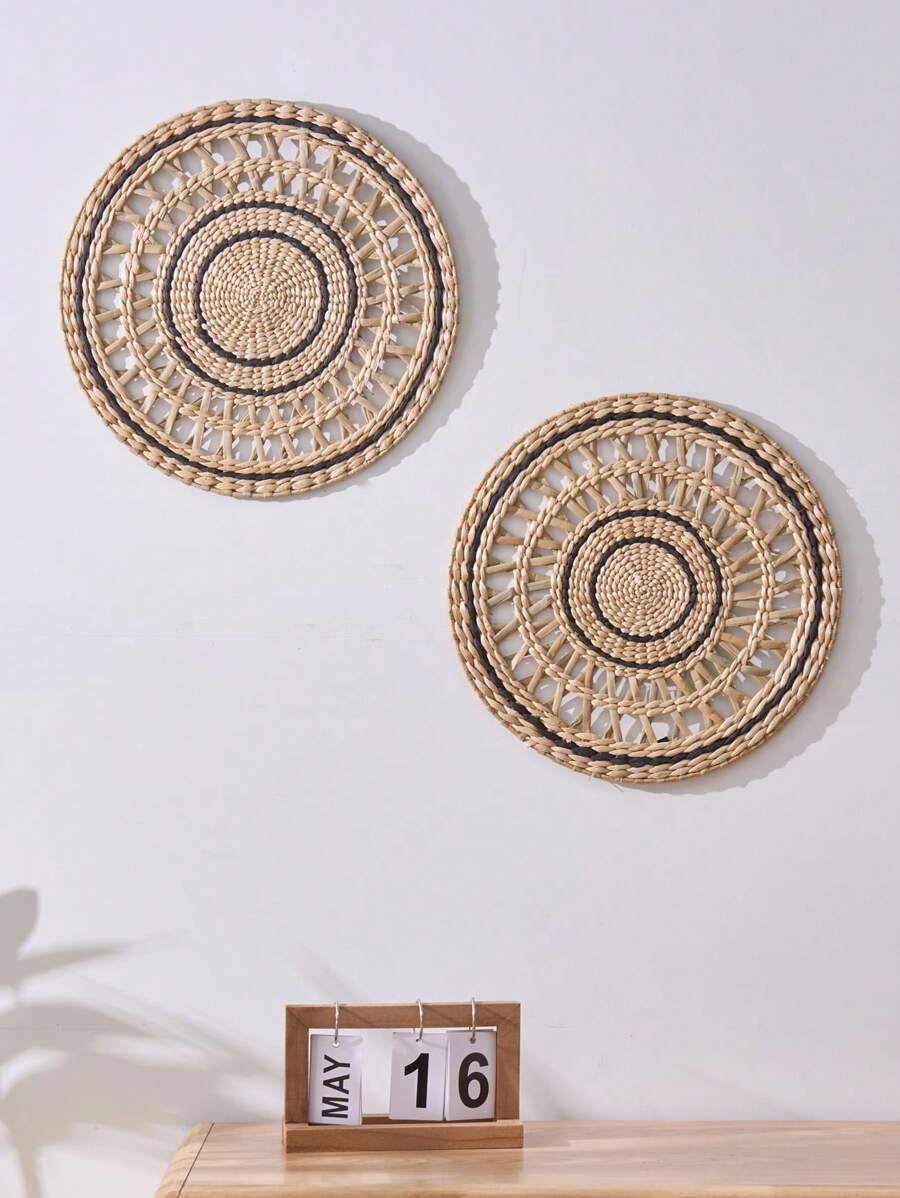 精致的手工编织稻草墙饰 - 优雅的背景装饰，带有吊坠设计，悬挂方便安装 - 非常适合沙发或床边装饰，为任何房间增添舒适的氛围，可用作餐垫