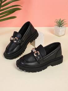 1 Pasang Sepatu Loafer Anak Perempuan Ukuran Plus Warna Polos Kulit Imitasi Lembut dengan Hiasan Berlian Imitasi Mengkilap dan Gesper Logam, Ujung Bulat, Anti Selip, Lucu, Cocok untuk Siswa Perempuan Usia 3-15 Tahun, untuk Sehari-hari, Pesta, Sekolah, Gaya Baru Musim Semi/Gugur (Ukuran Sepatu Ini Lebih Besar, Disarankan Memesan Satu Ukuran Lebih Kecil) - Hitam - View 3