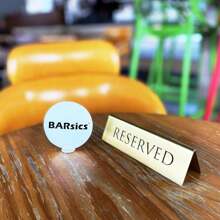 2/4/6 Pcs Gold Metal Tabletop Reserved Signs, Family Wedding Reserved Place Cards, Engagement And Reception Table Setting Cards, Waterproof Double Sided Seat Reservation Signs For Restaurants, Banquets, Weddings, Birthday Parties, Ceremonies And Events, Conference Rooms, Pre- Leave Table Decoration, Wedding Decoration, Double Sided Tent, Restaurants Best Gifts