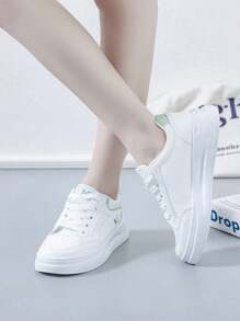 2025 New Lace-Up Thick Sole White Skate Sneakers For Women, Fashionable Casual Versatile Waterproof Platform Shoes, Spring/Autumn