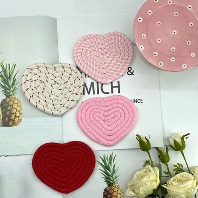 4pcs Heart-Shaped Insulated Coasters - Heat Resistant, Creative Heart-Shaped Small Coasters, Home Decoration Table Mats, Coffee Slip-Resistant Table Mats, Table Decoration, Suitable For Valentine's Day, Restaurants, Living Rooms, Desktop Decoration, Home Decor Gift, Picnic, Camping Coasters, Outdoor Garden Coasters, Protection For Various Cups, Table Decoration, Valentine's Day Decoration