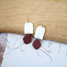 1 Pair Handmade Marble Texture Soft Pottery Leaf Pendant Hoop Earrings, Fashionable Minimalist Design For Women, Suitable For Vacation, Party, Daily Wear, Holiday Gift