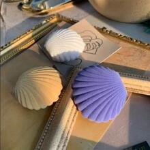 Boîte à bijoux en velours en forme de coquillage charmante - parfaite pour les bagues, boucles d'oreilles, colliers et bracelets - idéale comme cadeau de mariage et de fiançailles, présentoir. Paniers, boîtes et contenants pour l'organisation de la maison, pour le rangement de bijoux