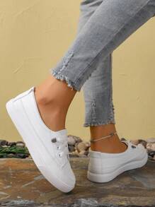 大码女式水钻装饰休闲白色运动鞋，时尚低帮系带圆头平底透气百搭运动鞋 - 白色 - 查看 4
