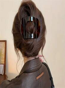 Set Of Minimalist Oval Hair Clips. 1pc Plastic Amber Leopard Print Hair Clip Set For Women, Large Size Hair Accessories, Aesthetic Geometric Hair Clips For Buns, Suitable For Teenagers And Adults, Ideal Choice For Valentine's Day Gift - Multicolor - View 6