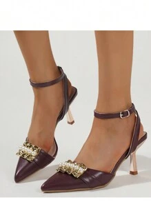 كعب عالي أنيق مزخرف باللؤلؤ باللون البرغندي ذو تصميم كلاسيكي للنساء ، حذاء كعب مدبب عصري لحفلات الزفاف أو السهرات مزود بحزام كاحل'