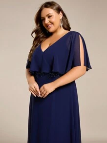 Elegant V-Neck Embroidered Batwing Sleeve Plus Size Bridesmaid Dresses
