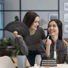 1 Pc Leque de Mão Dobrável para Mulheres - Leque de Seda de Bambu Vintage Chinês Dobrável - Para Ondas de Calor, Decoração, Festival de Música, Dança, Festa, Performance, Presente (Preto Sólido e Sexy) - Preto - Ver 3