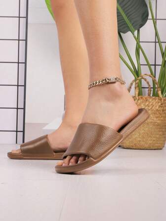 简约男士拖鞋，时尚室内防滑网眼透气夏季居家淋浴拖鞋